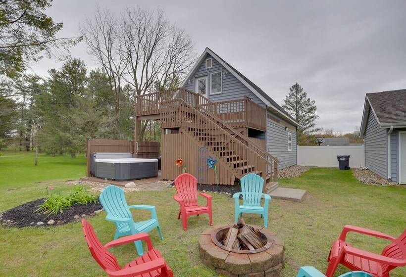 Coloma Escape: Pool, Hot Tub < 1 Mi To Lake!