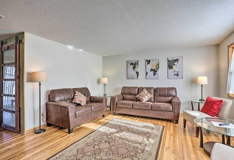 Quiet Rapid City Home   Walk To Canyon Lake Park