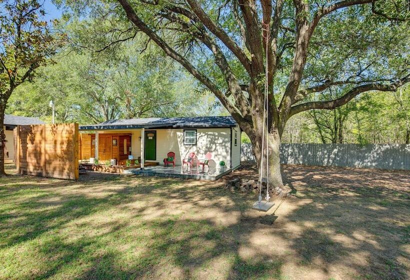 Couples Retreat In Canton W/ Patio, Trail & Yard!