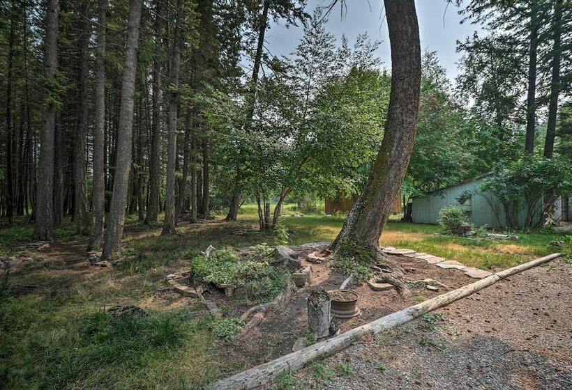Cozy Abode W/ Views   15 Mi To Glacier Natl Park!