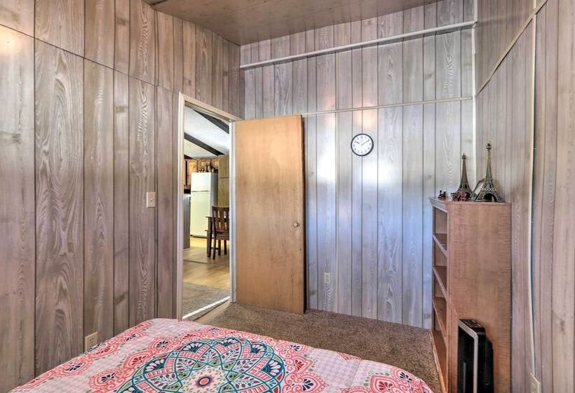 Cozy Cabin Retreat W/ Onsite Trail Access!