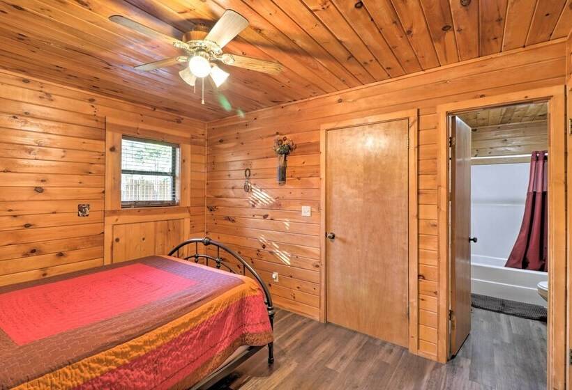 Cozy Cabin W/ Hot Tub   4 Mi To Broken Bow Lake!