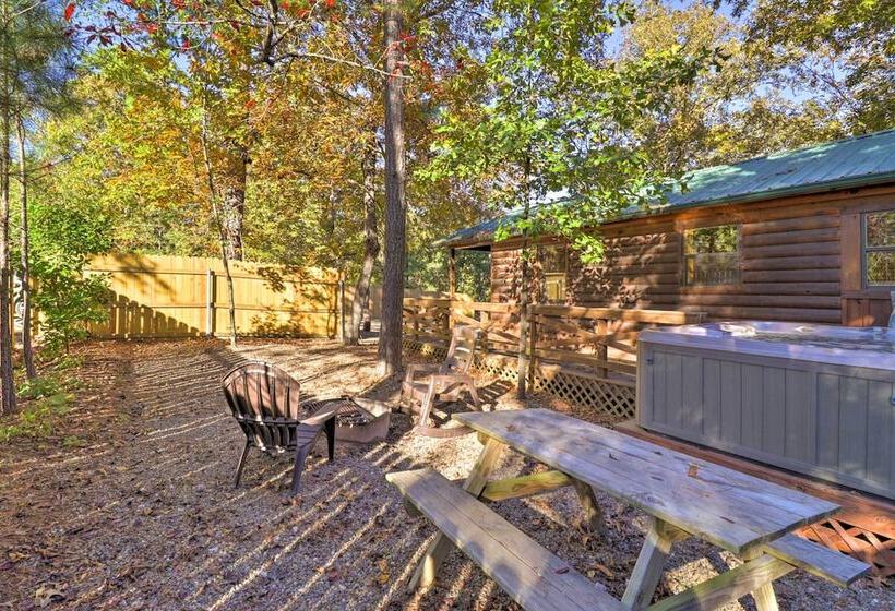 Cozy Cabin W/ Hot Tub   4 Mi To Broken Bow Lake!