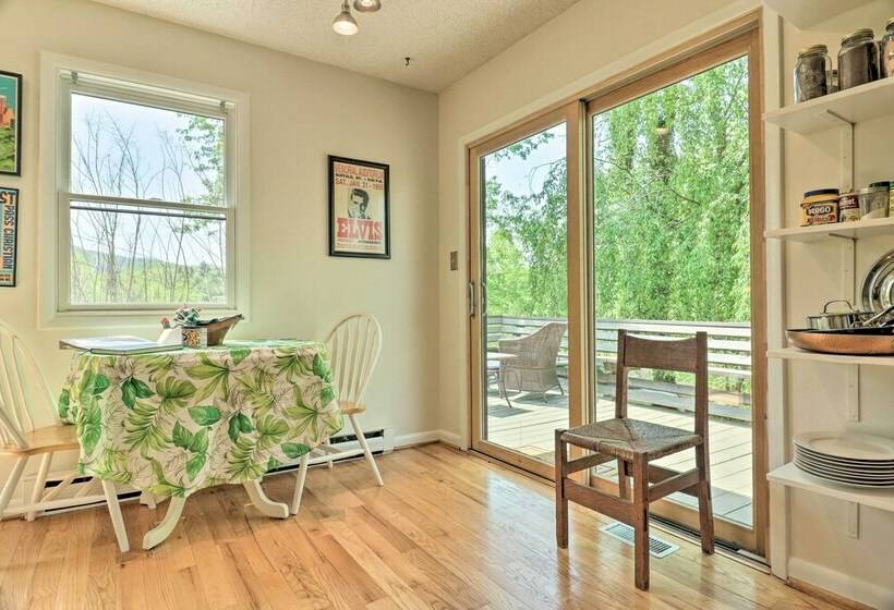 Cozy Cabin W/ Mtn Views,  7 Mi To Weaverville!