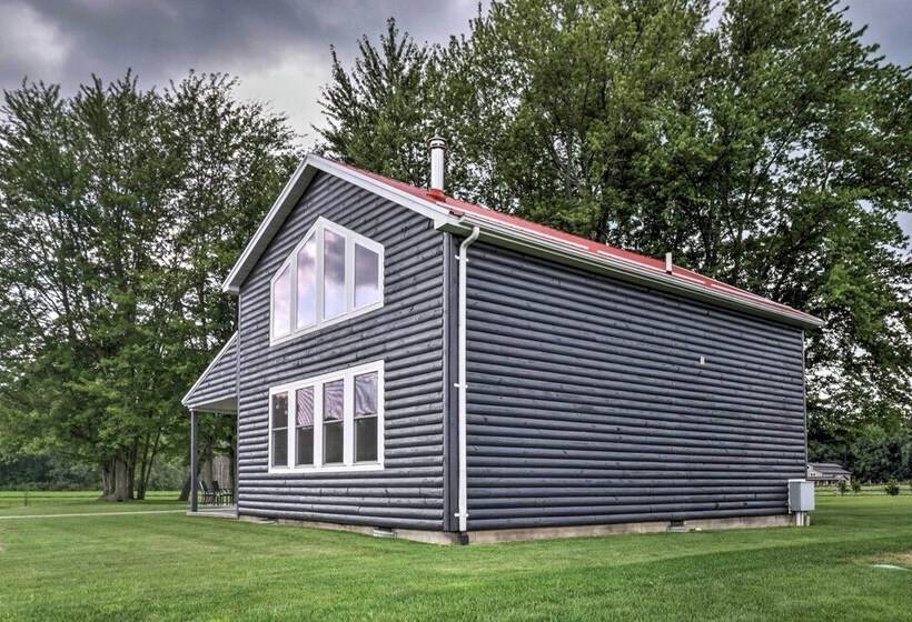 Cozy Haven Of Rest Home W/ Amish Country Views!