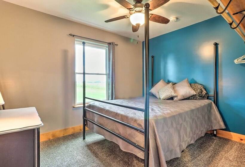 Cozy Haven Of Rest Home W/ Amish Country Views!