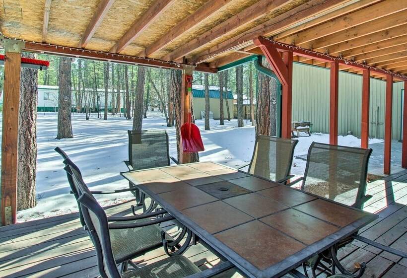 Cozy Lakeside Cabin: Walk To Rainbow Lake!