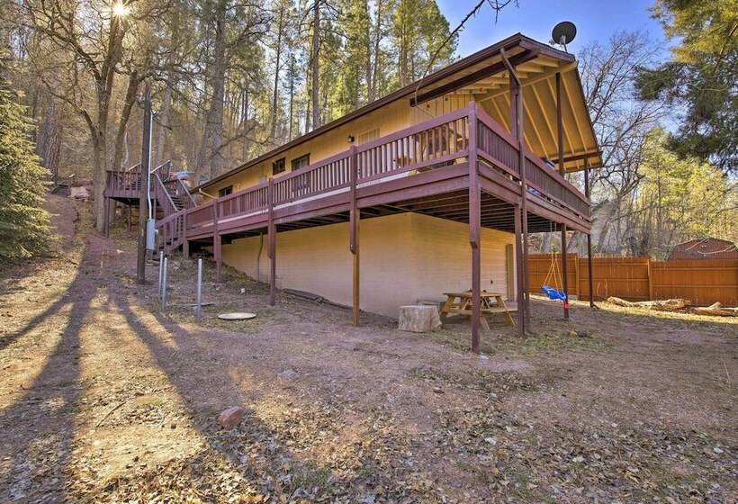 Payson Cabin: Patio & Grill, Mogollon Rim Views