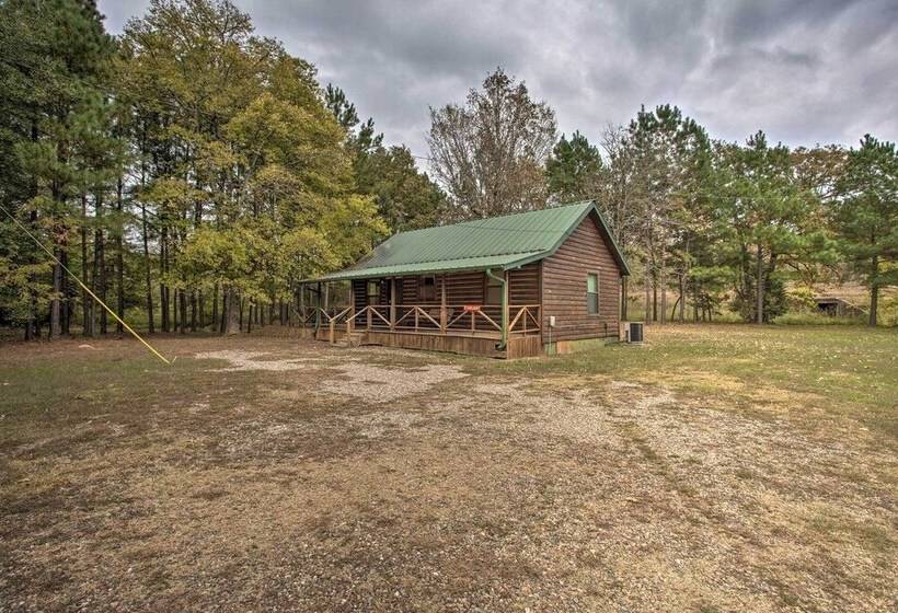 Cozy Starlight Cabin: 6 Miles To Beavers Bend!
