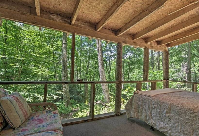 Creekside  Cabin W/ Deck In Pisgah Forest!