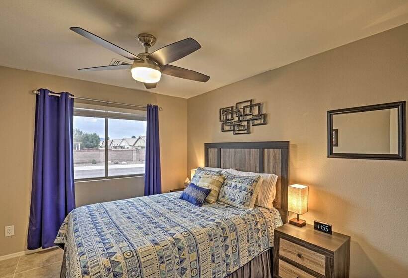 Desert Dwelling Near Trails & Tucson Art Scene!