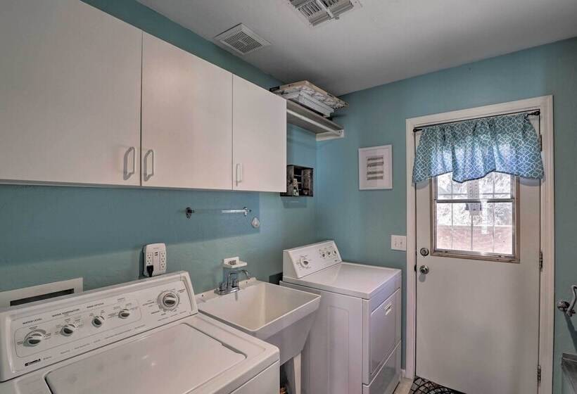 Desert Gem W/ Patio + Grill, Near Oracle St. Park!