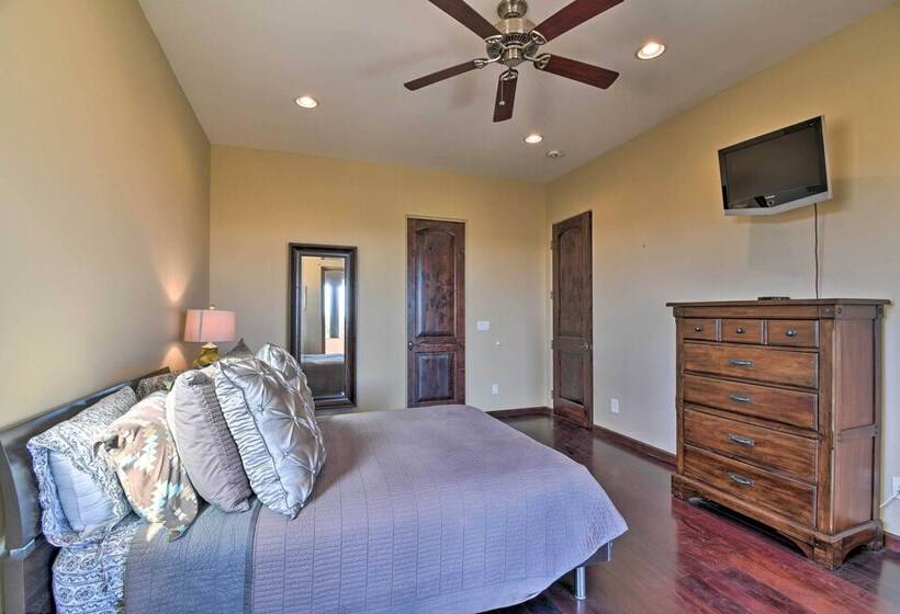 Rio Verde Desert Escape W/ Patio & Mountain Views!