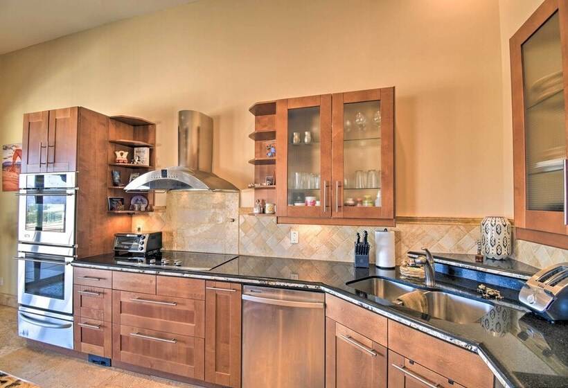 Rio Verde Desert Escape W/ Patio & Mountain Views!