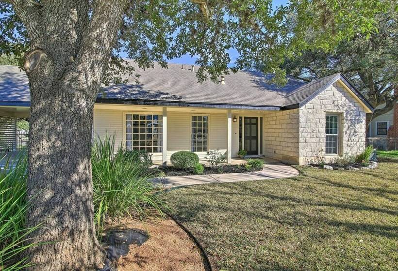 Downtown Boerne Home On Cibolo Creek W/ Fire Pit