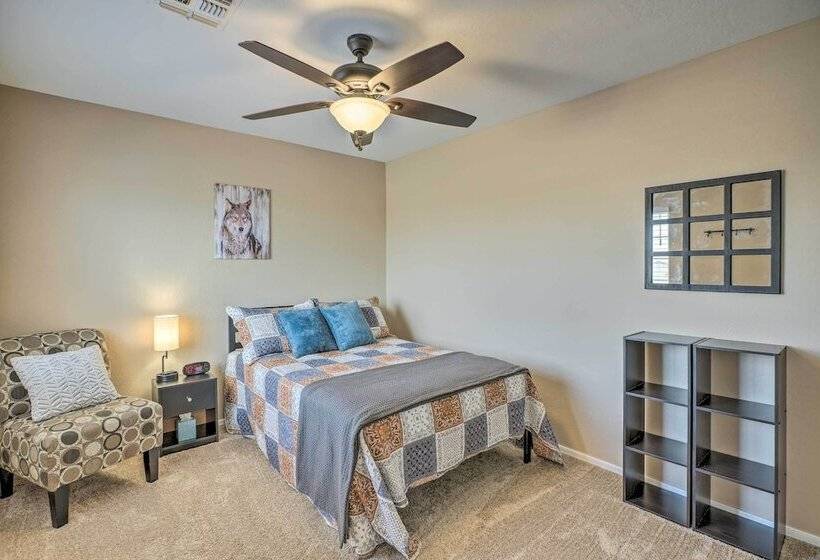 Dreamy El Mirage Oasis < 12 Mi To Golf & Hike