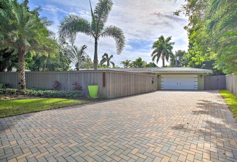 Dreamy Wilton Manors Oasis: Dine, Shop & Swim!