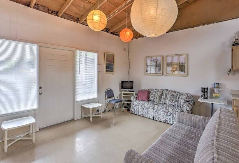 Enormous Mountaintop Marble Falls Home W/fire Pit!