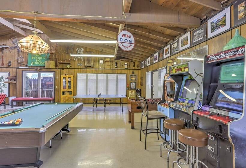 Enormous Mountaintop Marble Falls Home W/fire Pit!