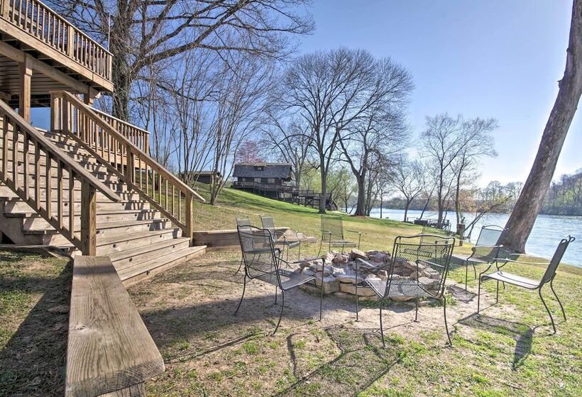 Expansive Cotter Cabin On White River W/ Deck!