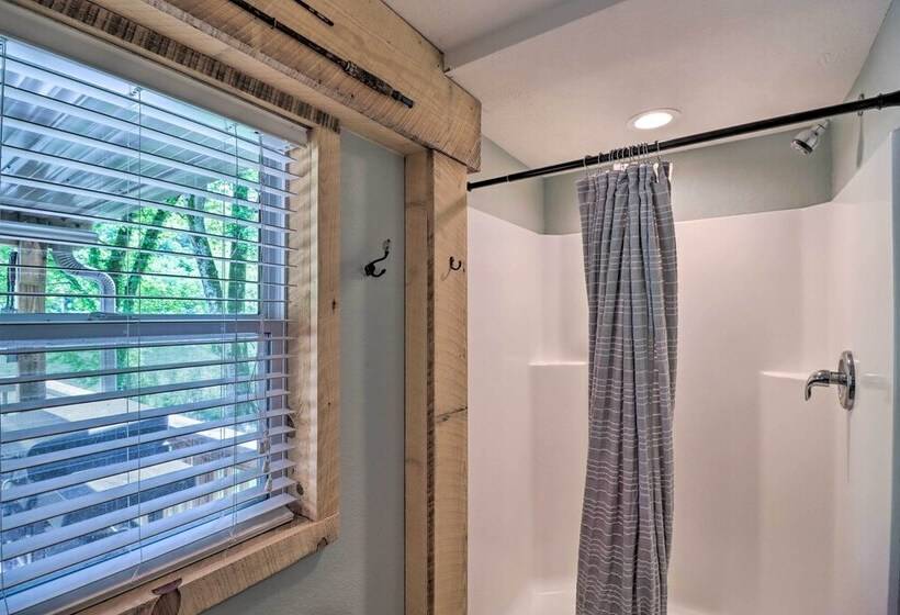 Expansive Cotter Cabin On White River W/ Deck!