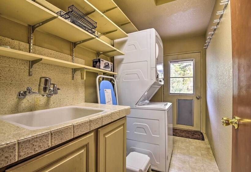 Family Friendly Pine Mountain Club Hideaway!