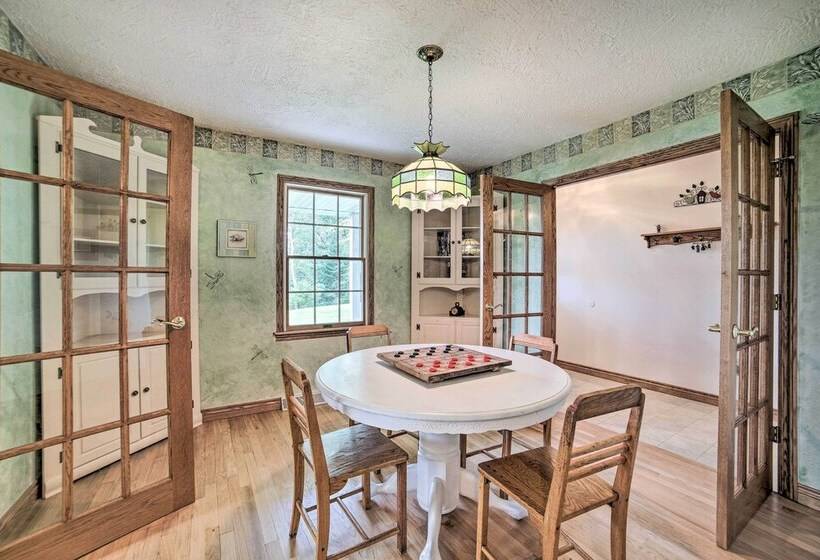 Family Friendly Retreat On Long Noble Lake!