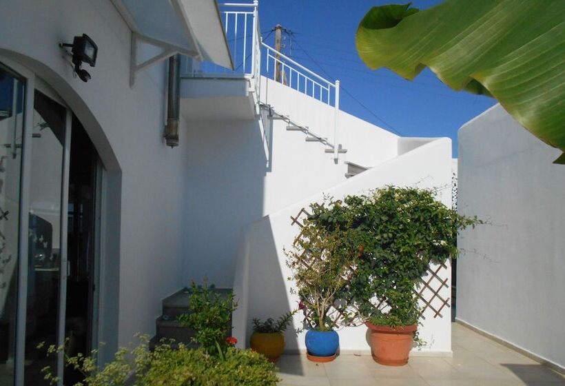 Garifalia Studio S