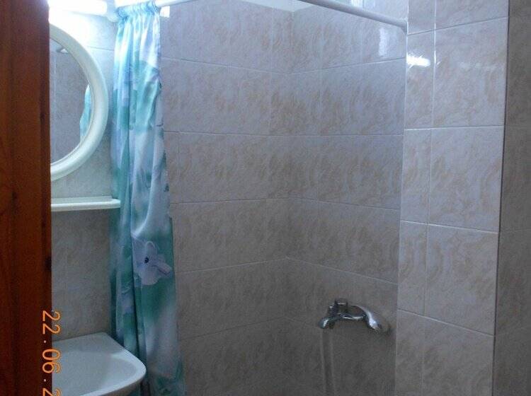Garifalia Studio S