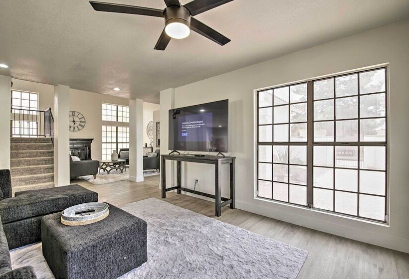 Glendale Family Home: Close To Golf & Westgate