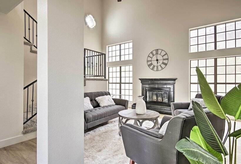 Glendale Family Home: Close To Golf & Westgate