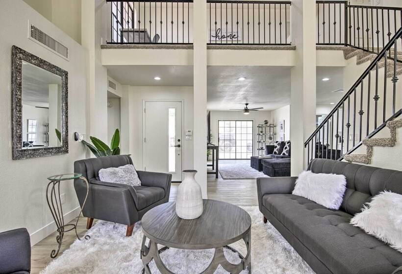 Glendale Family Home: Close To Golf & Westgate