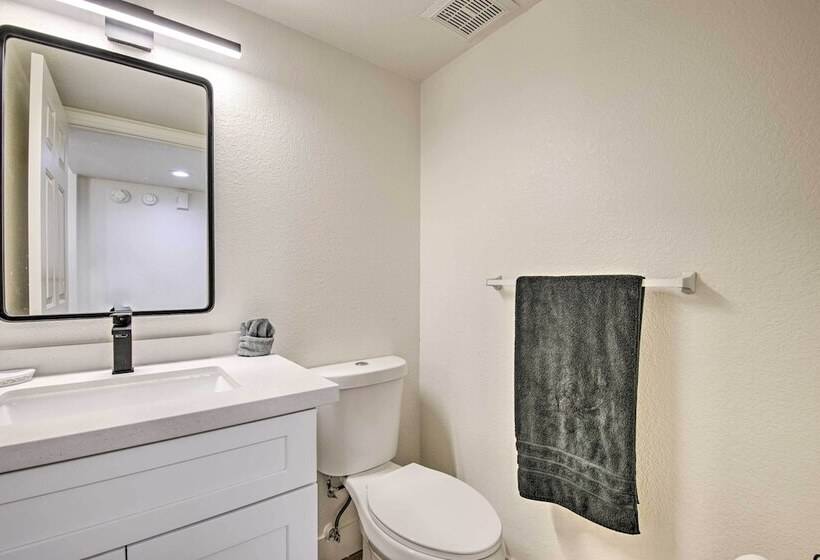 Glendale Family Home: Close To Golf & Westgate