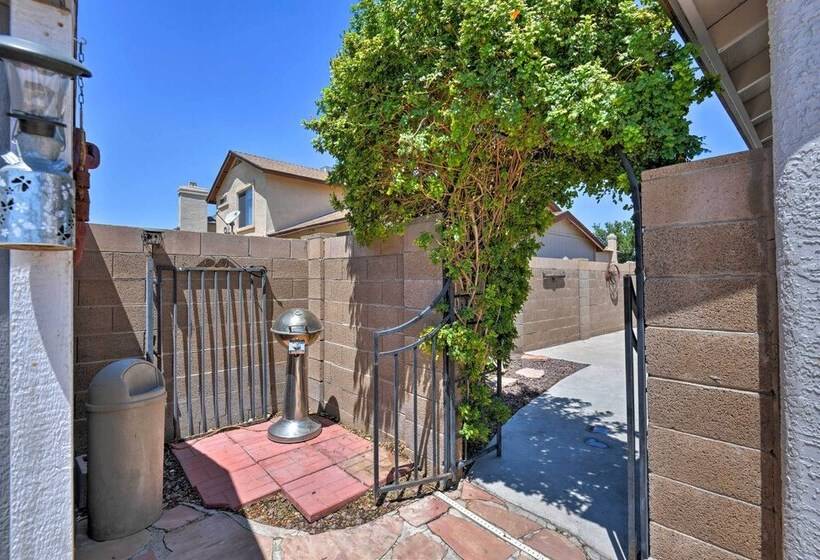 Glendale Home W/ Pool   Walk To Nfl Games!