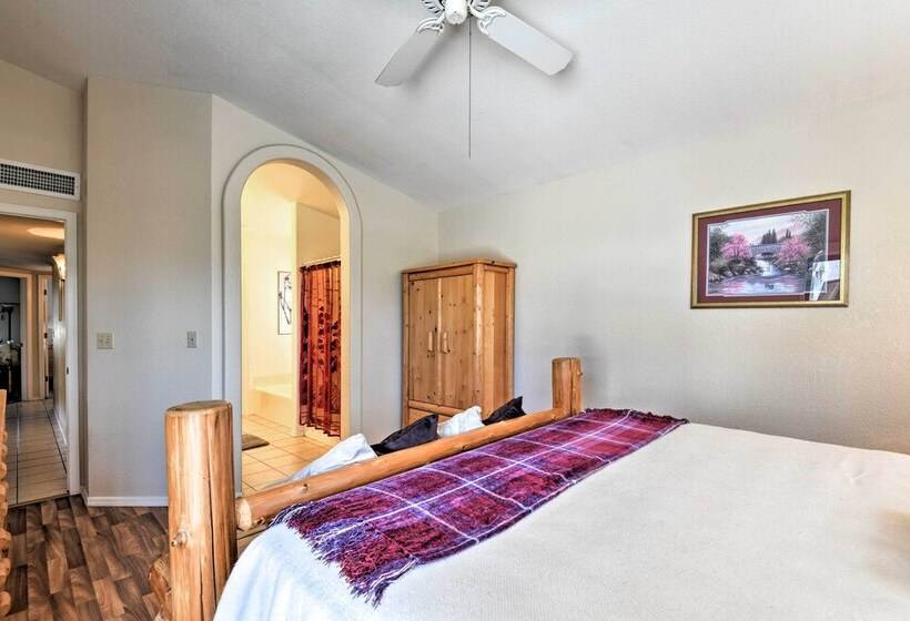 Glendale Home W/ Pool   Walk To Nfl Games!