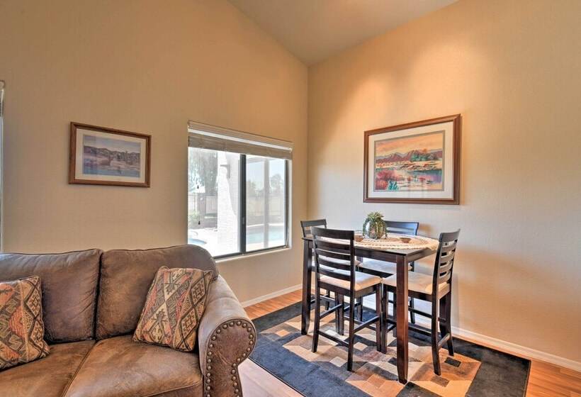 Glendale Home W/ Pool   Walk To Nfl Games!