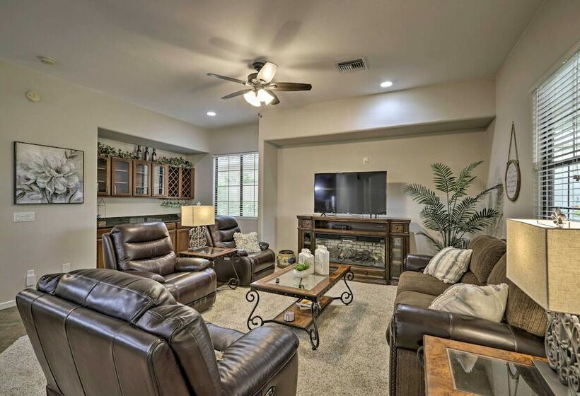 Goodyear Home W/ Outdoor Oasis On Golf Course