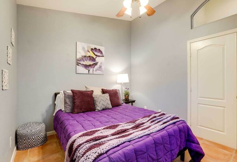 Gorgeous Goodyear Home W/ Pool & Hot Tub!