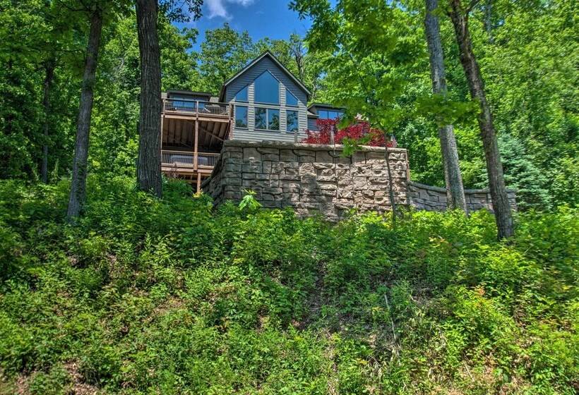 Grand Chalet W/ Hot Tub   Near Wintergreen Resort