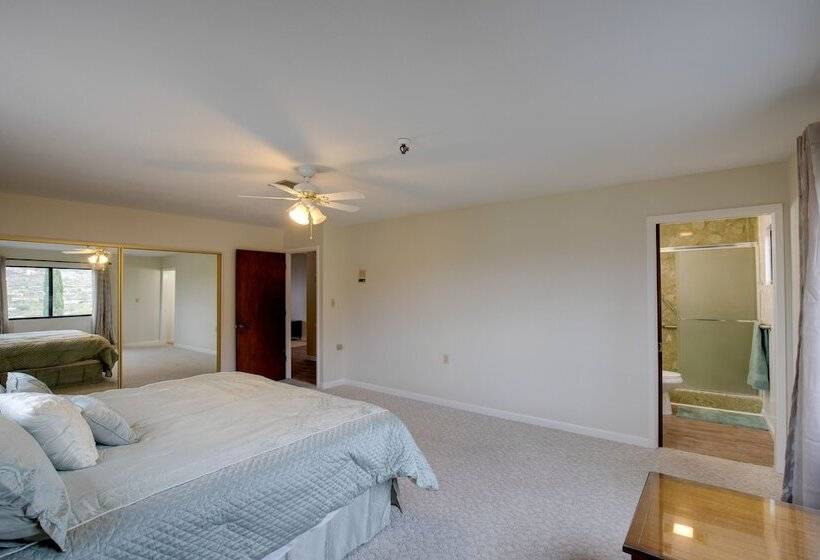 Grand Hilltop House: Best Views In Tucson!