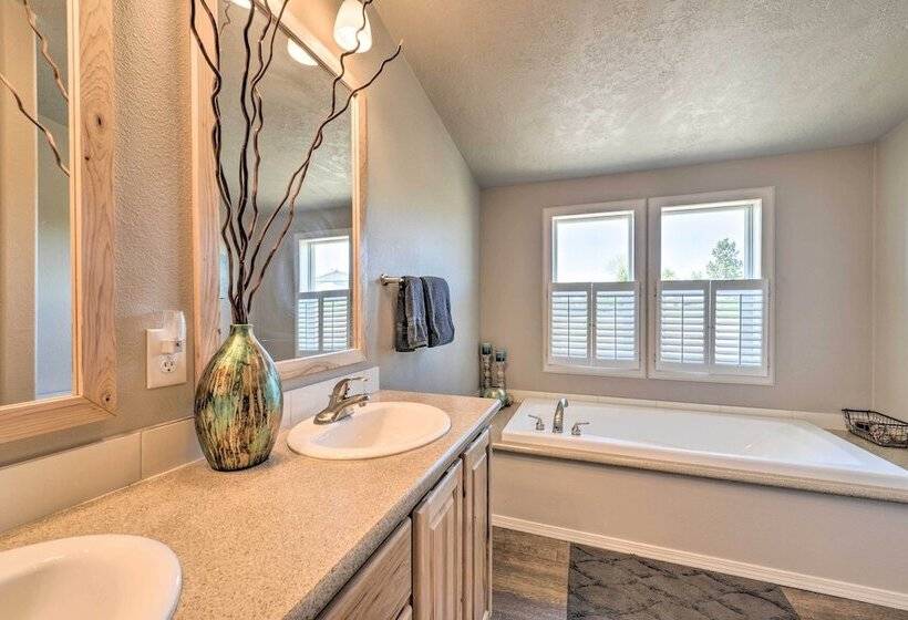 Griffel River Ranch W/ Views   An Anglers Dream!