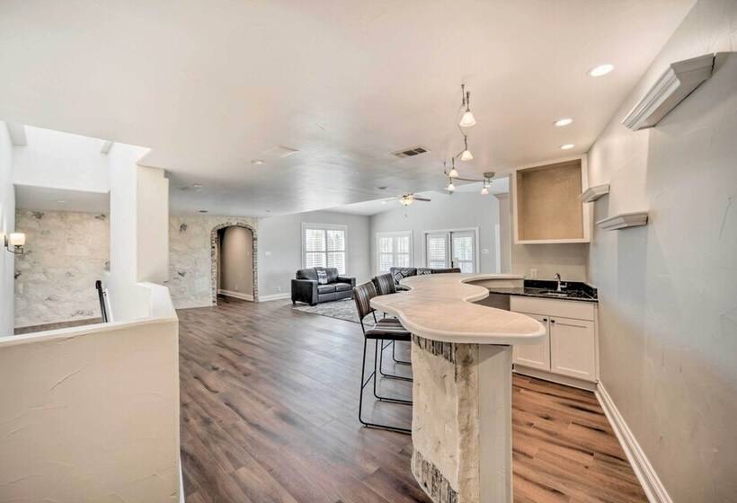 Helotes Hill Country Hideaway W/ 2 Decks!