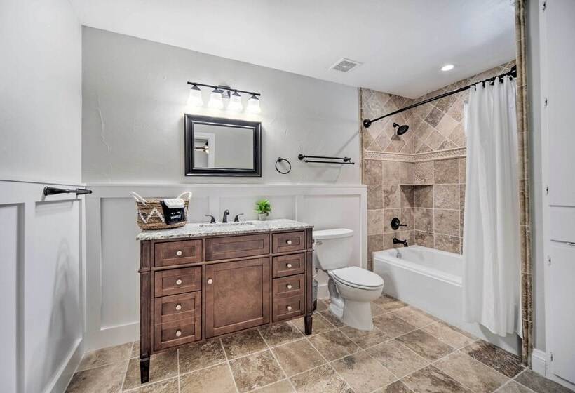 Helotes Hill Country Hideaway W/ 2 Decks!