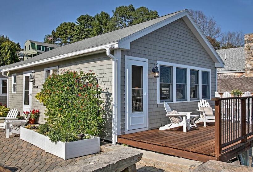 Heron Cottage  On Casco Bay W/ Deck & Boat Dock!
