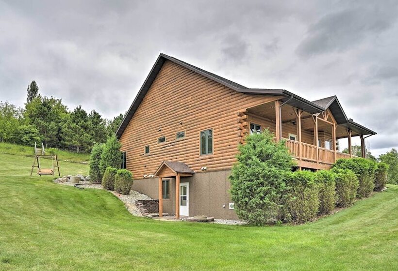 Hillside Hideaway W/ Hot Tub & Heated Patio!