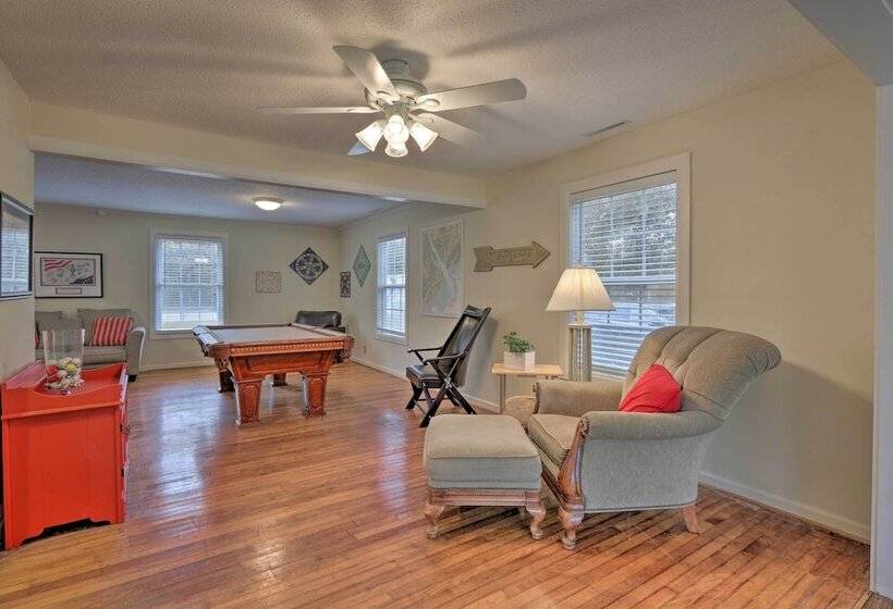 Hilton Head Waterfront Golf Getaway: Pet Friendly!