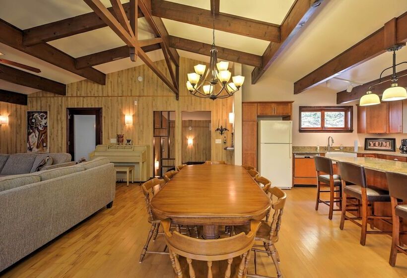 Home W/ Sauna   Close To Pico & Killington Mtns!