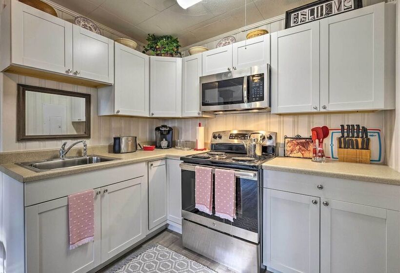 Homey Horse Farm Hideaway ~ 6 Mi To Ky Horse Park!