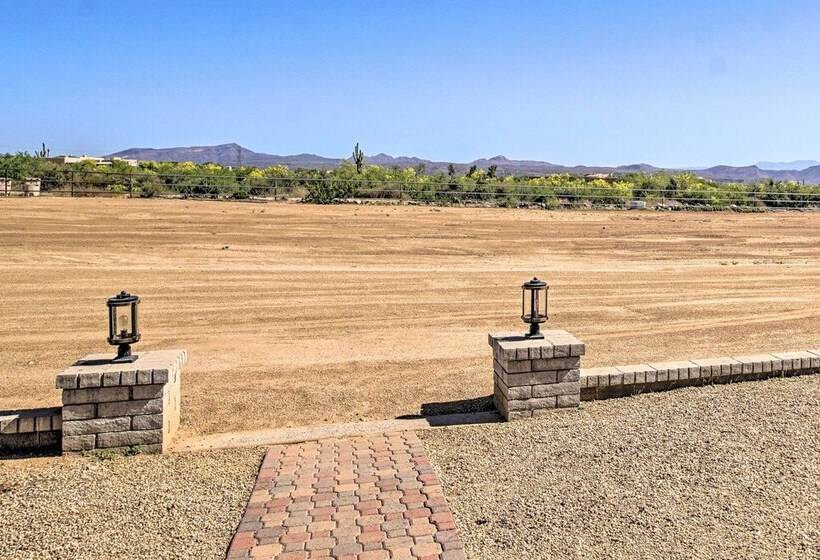 Luxe Scottsdale Home W/ Horse Stables & Pool!