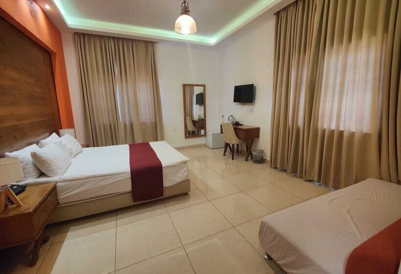 هتل Al Baiara Resort